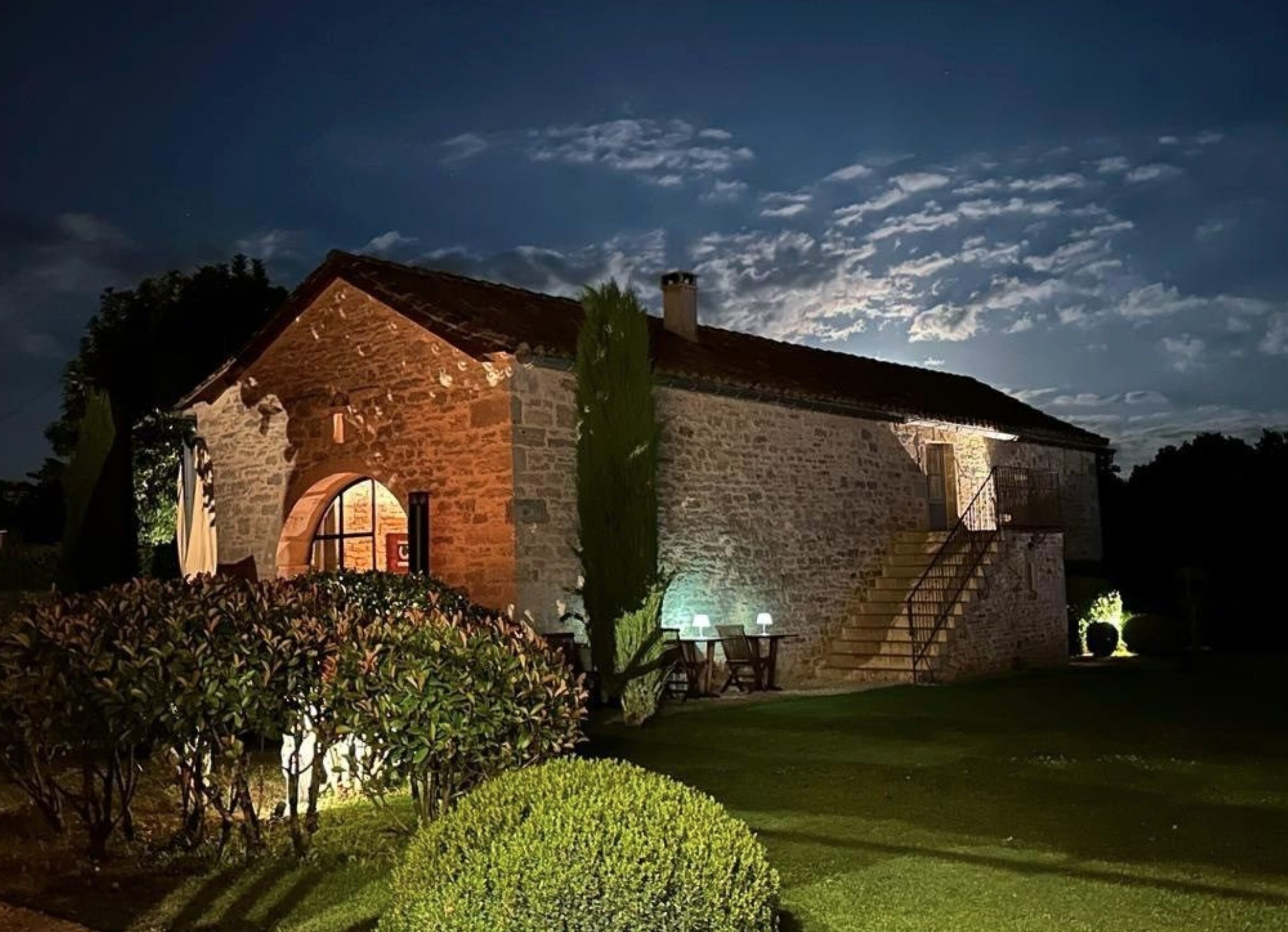 RENOVATED STONE FARM HOUSE FOR SALE IN TARN ET GARONNE IN SOUTH WEST FRANCE