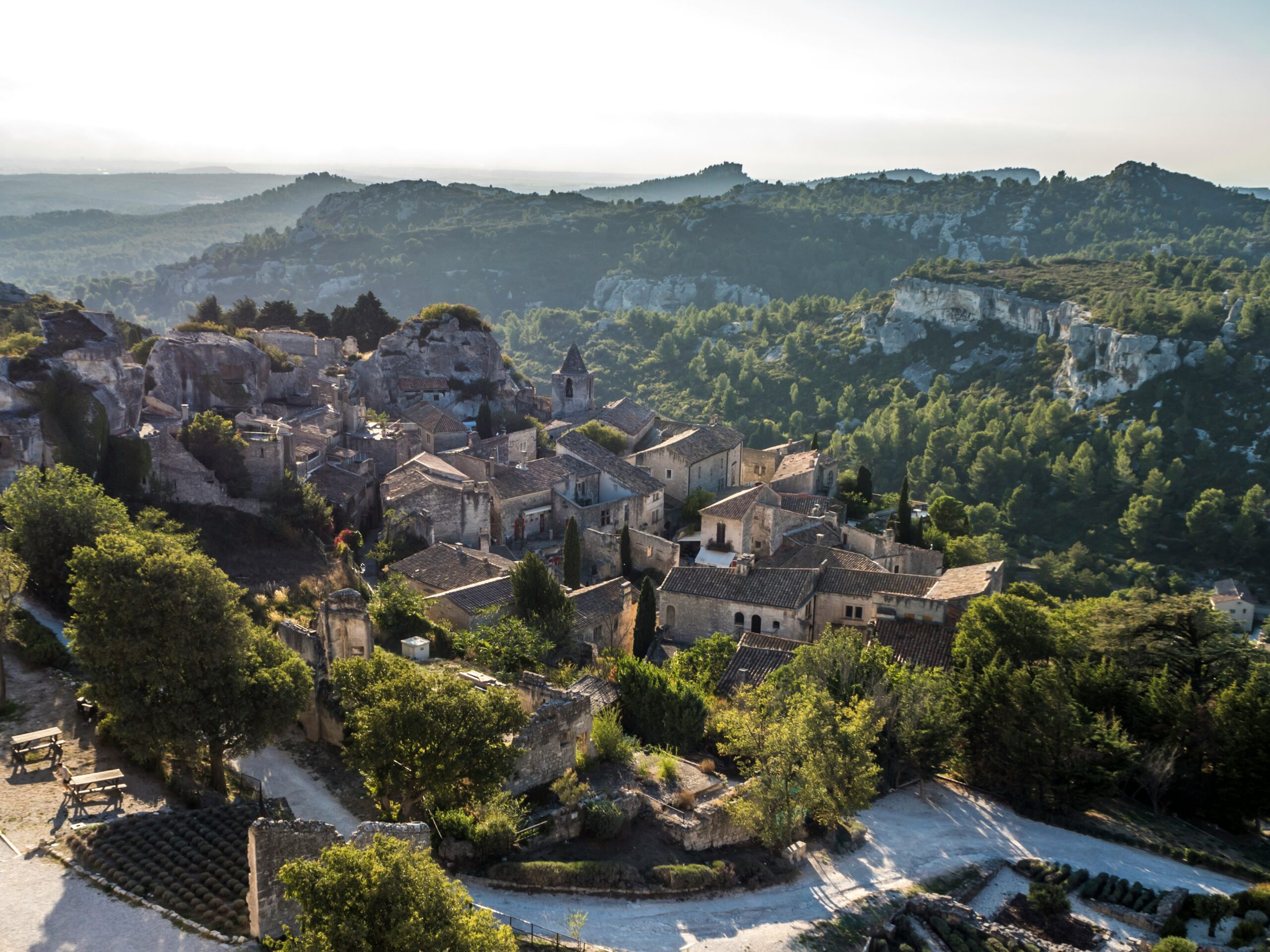 Les Baux de Provence buyer agent