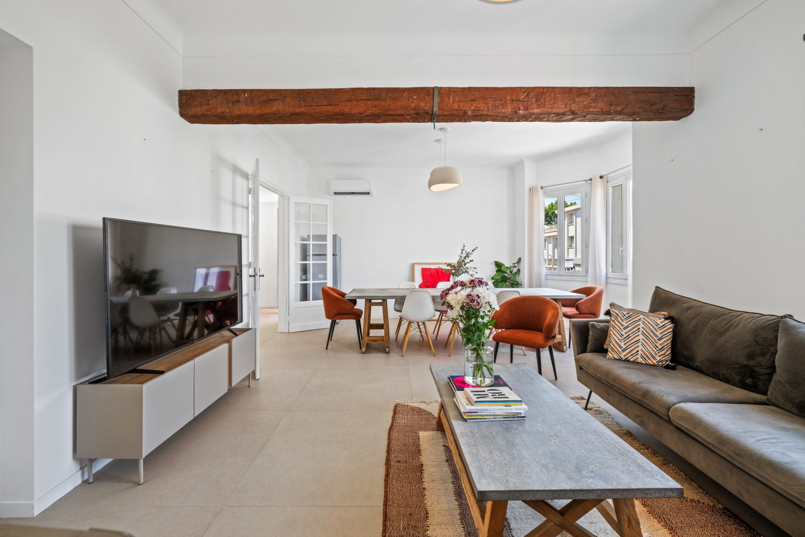 Stylishly Renovated 3 Bedroom Townhouse with Swimming Pool | Cagnes-sur-Mer | French Riviera | Close to Nice Airport