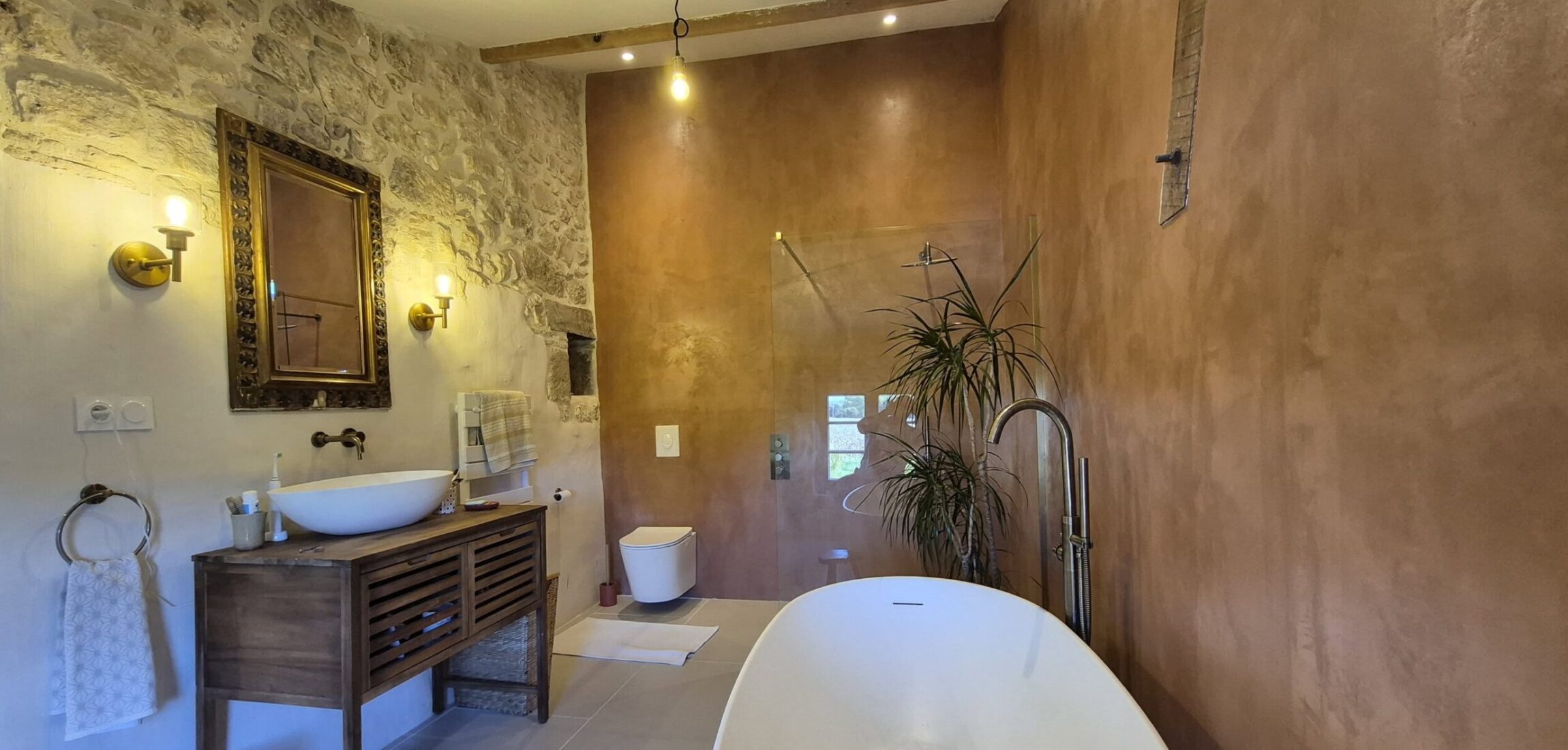 15th-Century Water Mill for Sale near Tournon d’Agenais in Lot-et-Garonne, South West France 2