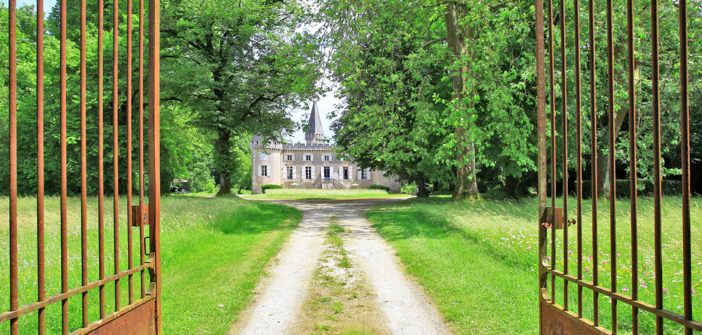 Exclusive chateau for sale – Dordogne, France 9