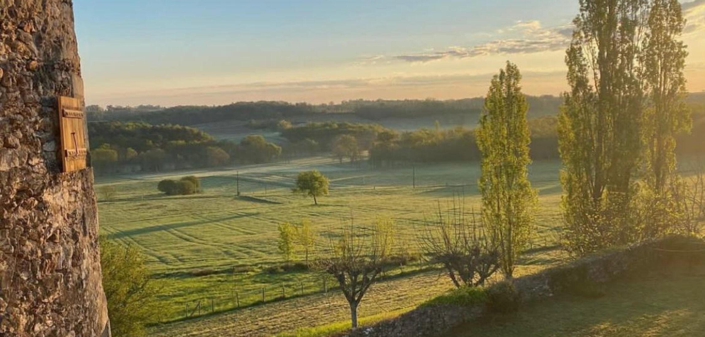 Historic Luxury Estate For Sale in the Bordeaux Countryside in Gironde, South-West France 1