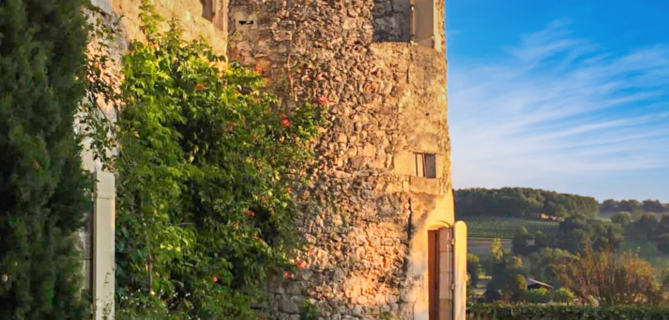 Historic Luxury Estate For Sale in the Bordeaux Countryside in Gironde, South-West France 8