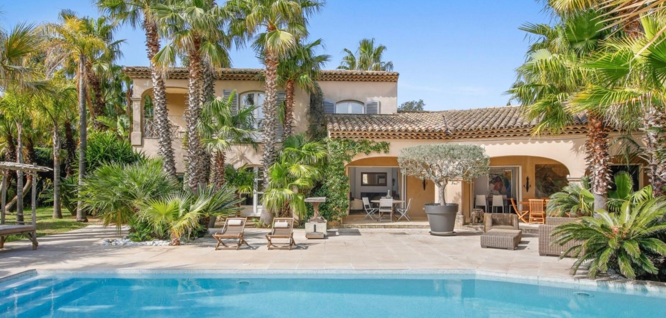 Luxury Villa for Sale Near St Tropez 3