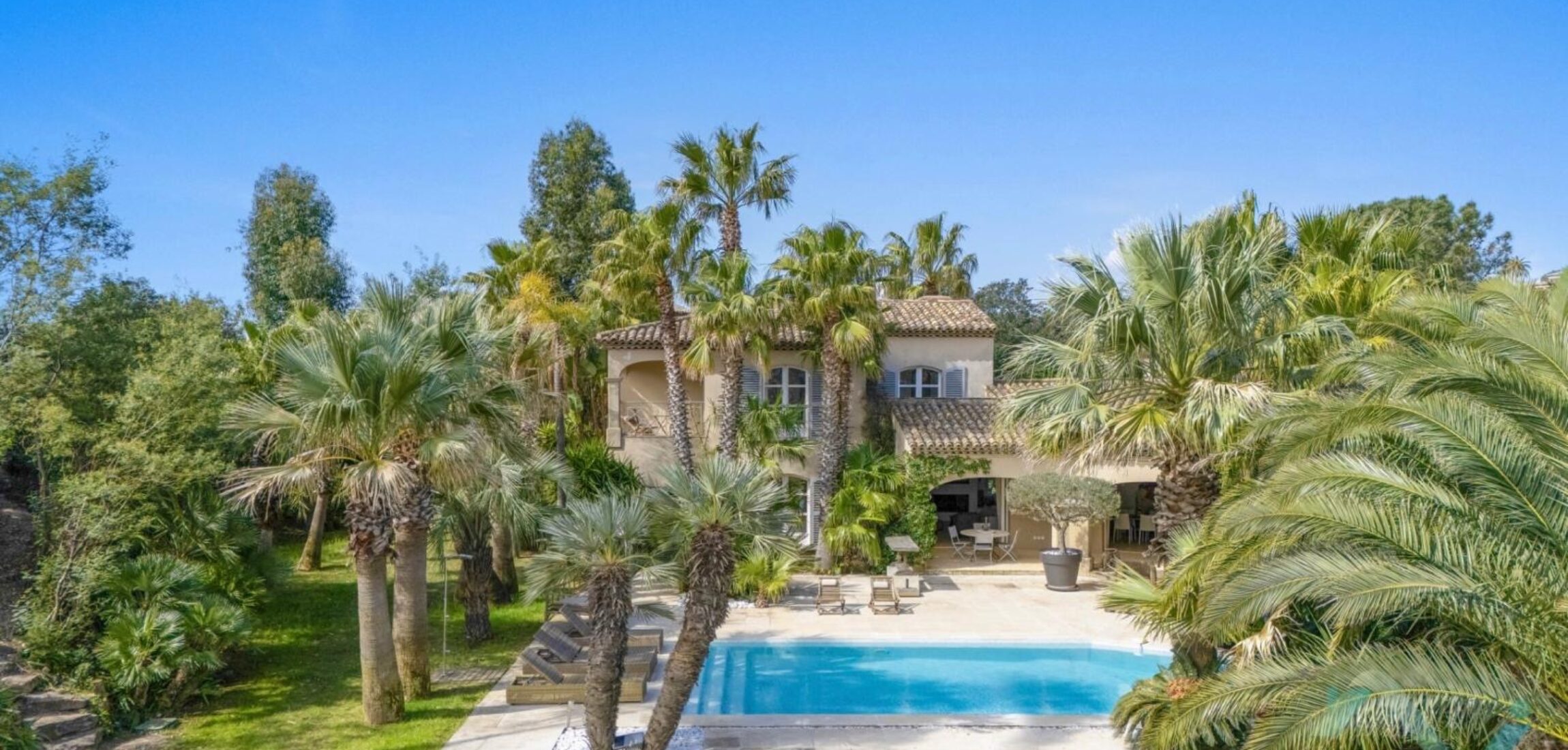 Luxury Villa for Sale Near St Tropez 6