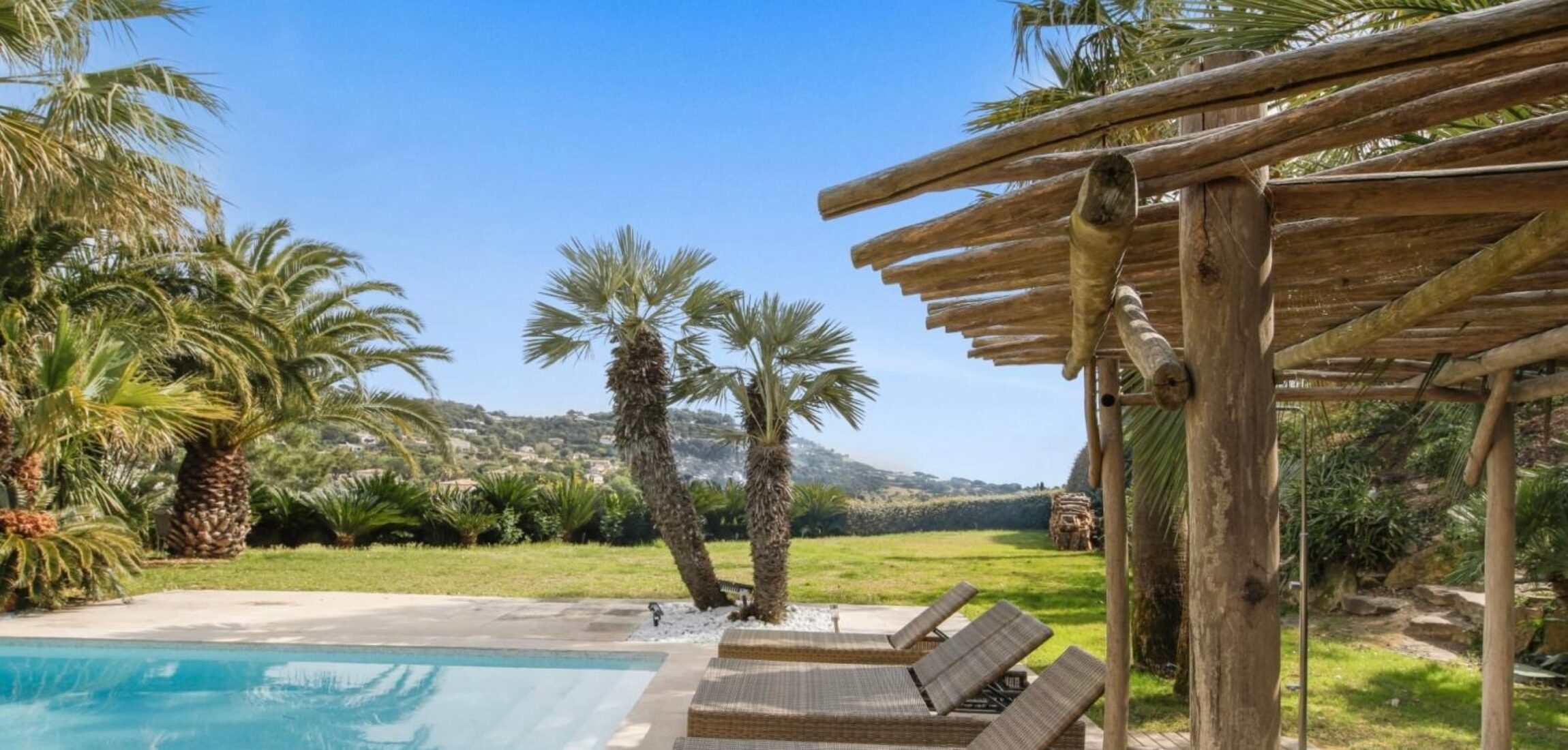 Luxury Villa for Sale Near St Tropez 7