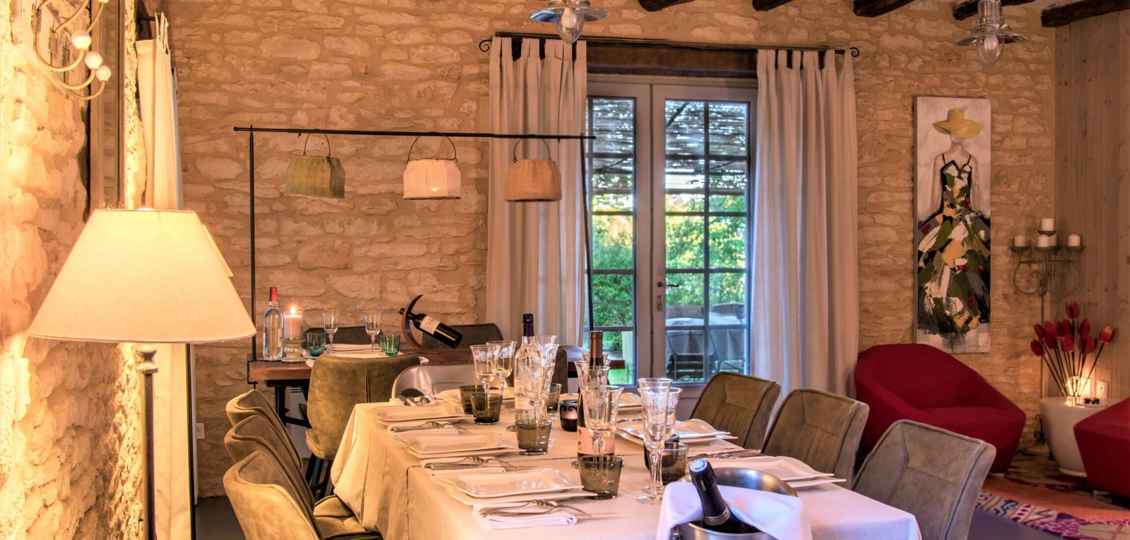 Salle a manger des hôtes