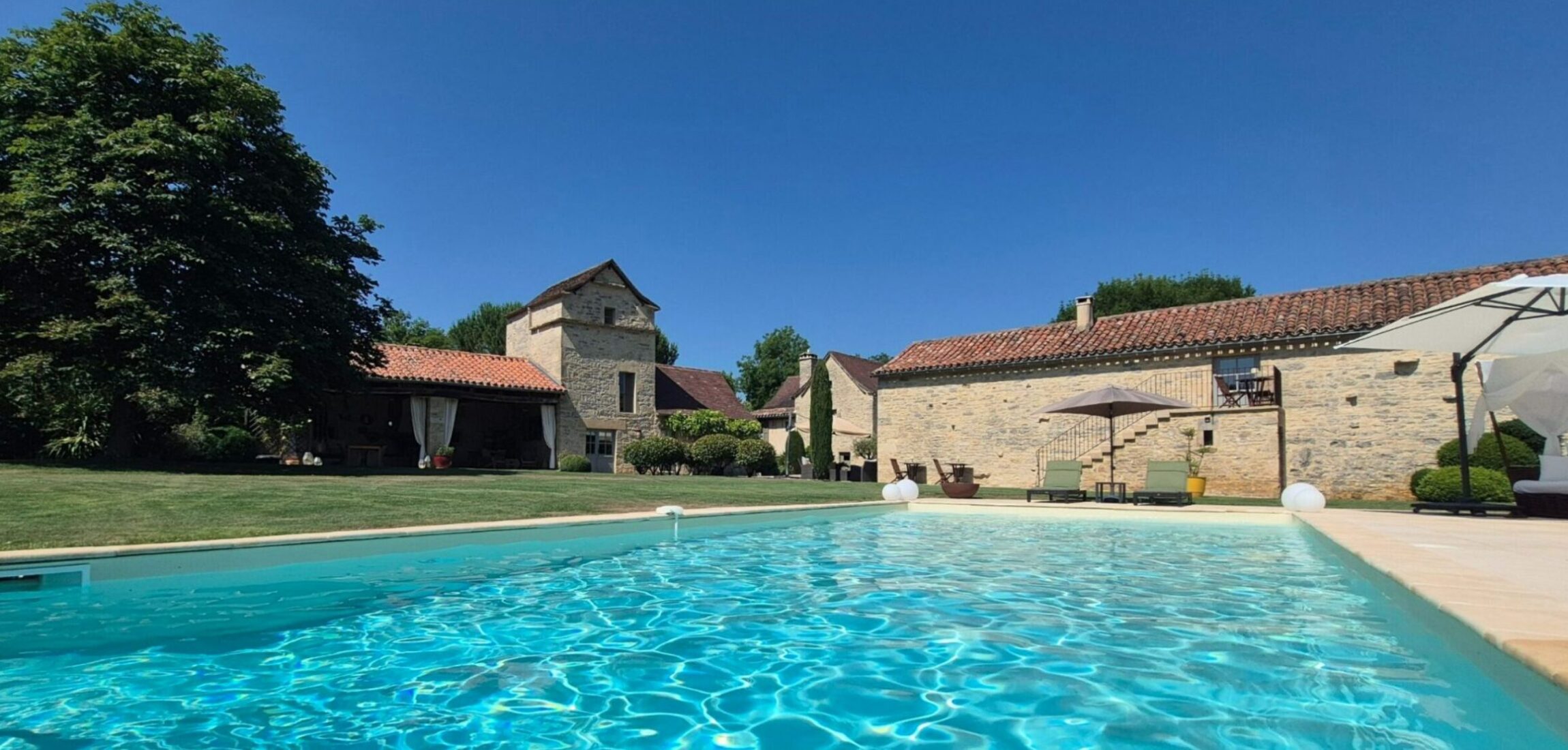 RENOVATED STONE FARM HOUSE FOR SALE IN TARN ET GARONNE IN SOUTH WEST FRANCE